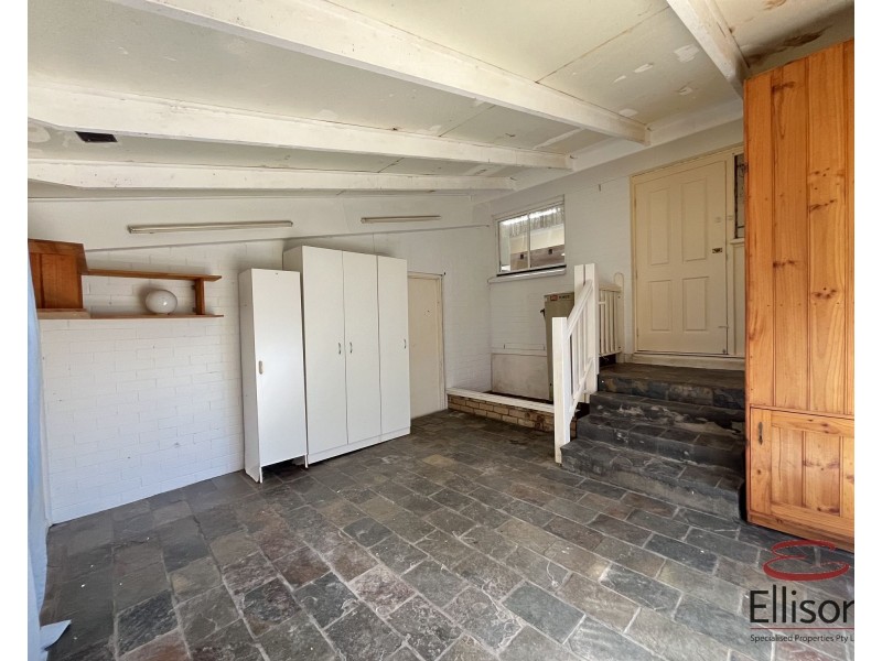 8 FADDEN STREET, Acacia Ridge QLD 4110