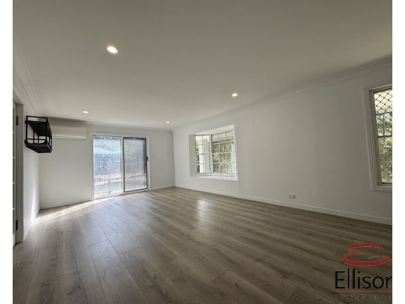 27 TINGI AVENUE, Tanah Merah QLD 4128