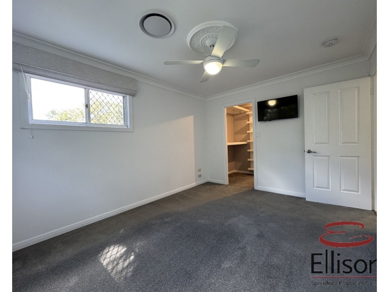 27 TINGI AVENUE, Tanah Merah QLD 4128