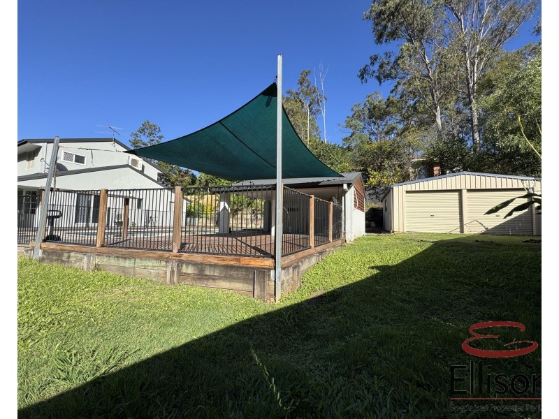 27 TINGI AVENUE, Tanah Merah QLD 4128