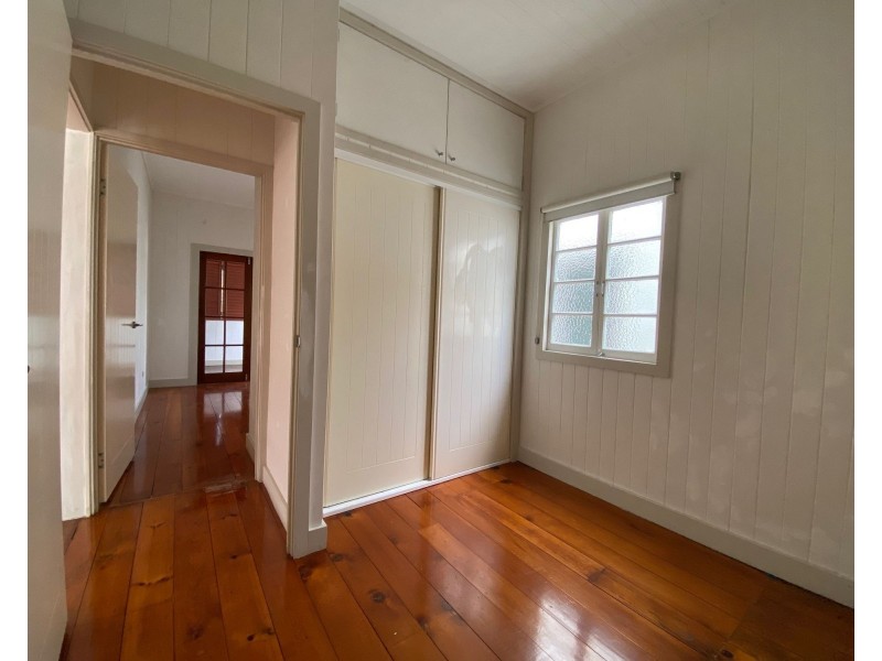 30 Ross Street, Woolloongabba QLD 4102