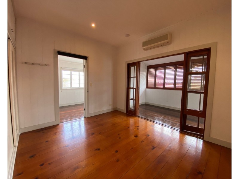 30 Ross Street, Woolloongabba QLD 4102