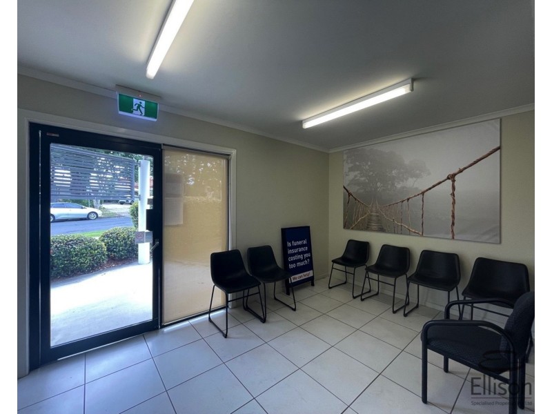 37 Vanessa Boulevard, Springwood QLD 4127