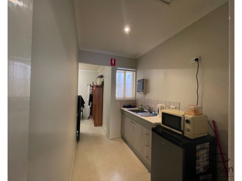 37 Vanessa Boulevard, Springwood QLD 4127