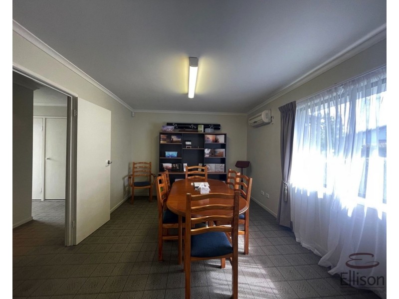 37 Vanessa Boulevard, Springwood QLD 4127