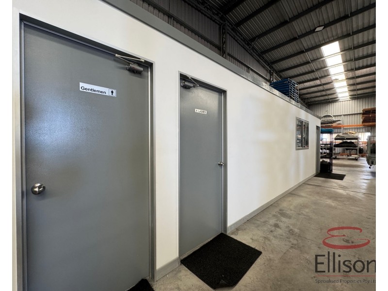 26 Central Court, Hillcrest QLD 4118