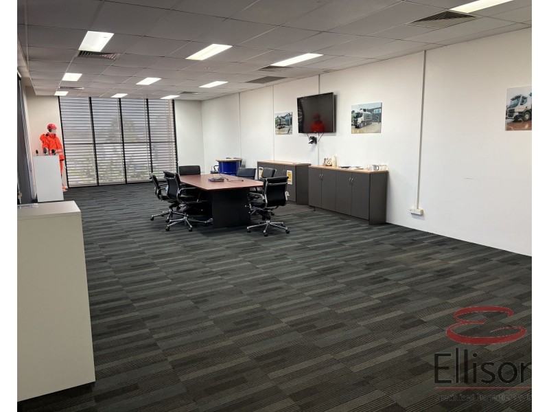 1/15 Commerce Circuit, Yatala QLD 4207