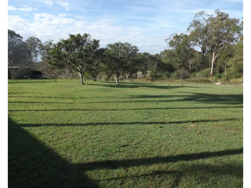 108 Rotary Park Road, Alberton QLD 4207