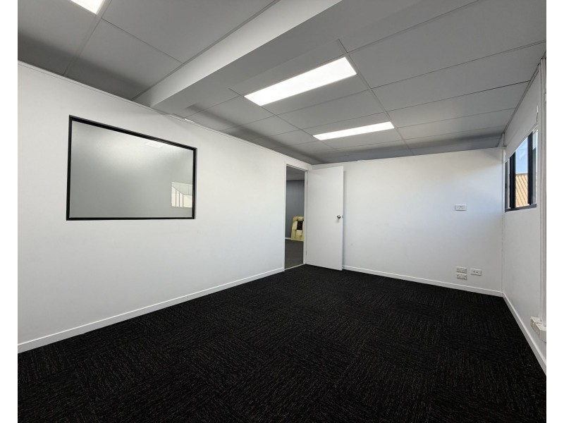 Suite 8 West 2 Fortune Street, Coomera QLD 4209