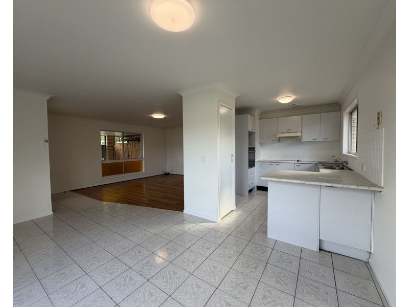 44 Springfield Crescent, Daisy Hill QLD 4127