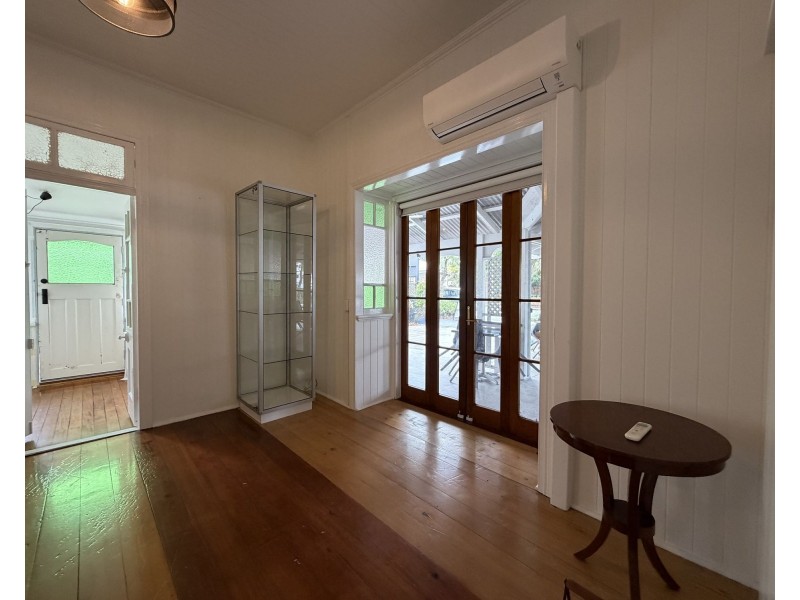 24 LATROBE TERRACE, Paddington QLD 4064