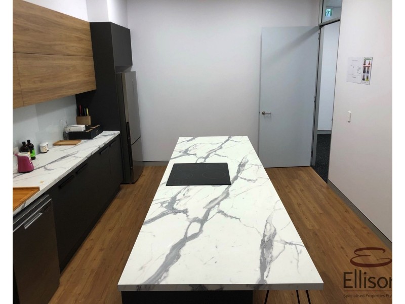 Unit 4&5B/63 Meakin Road, Meadowbrook QLD 4131
