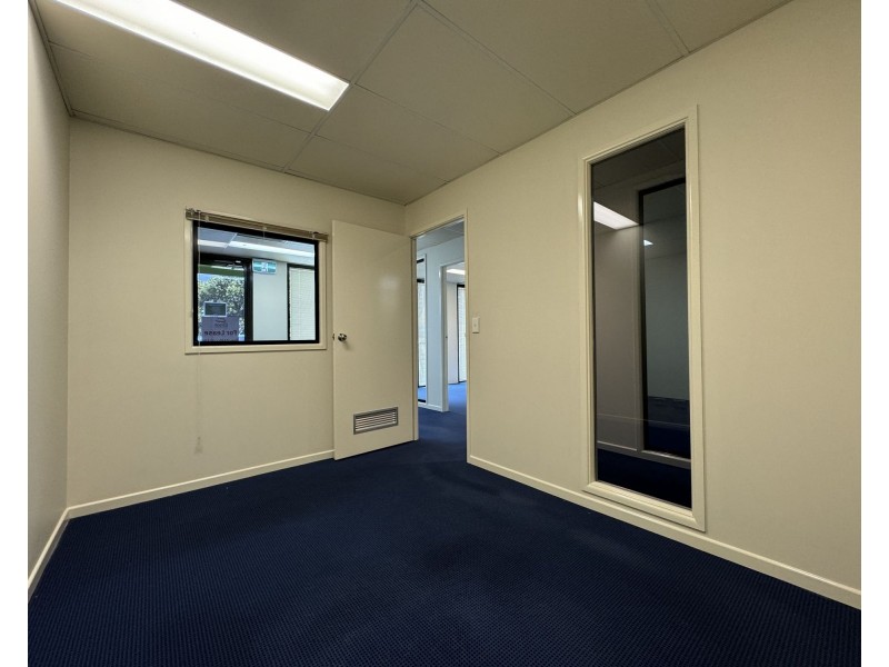 4/70-74 Meakin Road, Meadowbrook QLD 4131