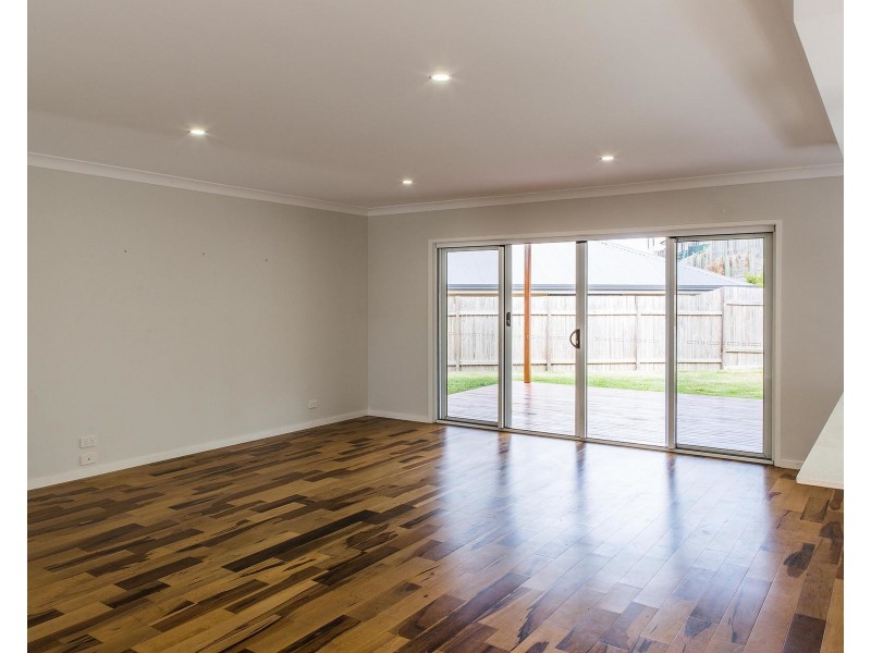 10 Adelaide Crescent, Ormeau Hills QLD 4208