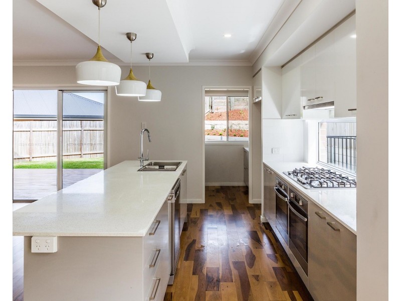 10 Adelaide Crescent, Ormeau Hills QLD 4208