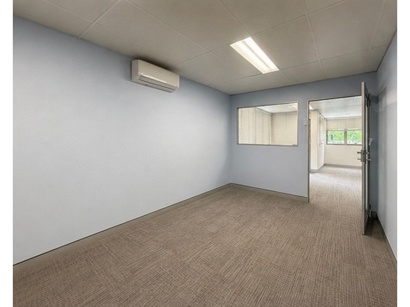 6/1000 LOGAN ROAD, Holland Park West QLD 4121