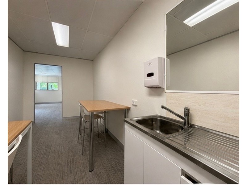 6/1000 LOGAN ROAD, Holland Park West QLD 4121