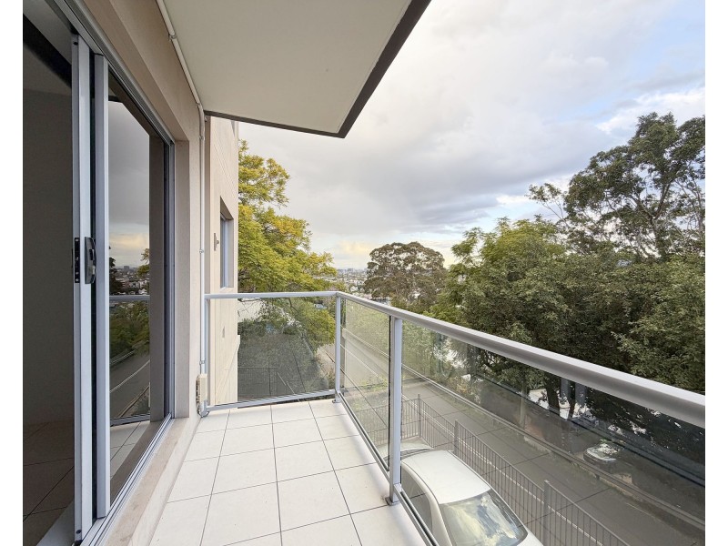 4/140 MUSGRAVE ROAD, Red Hill QLD 4059