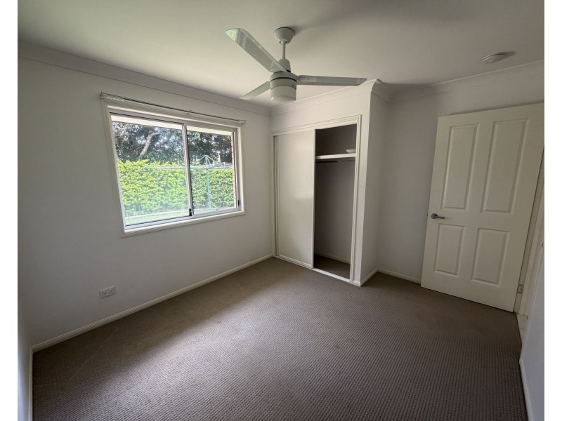 42 Boronia Avenue, Daisy Hill QLD 4127