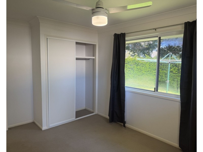 42 Boronia Avenue, Daisy Hill QLD 4127