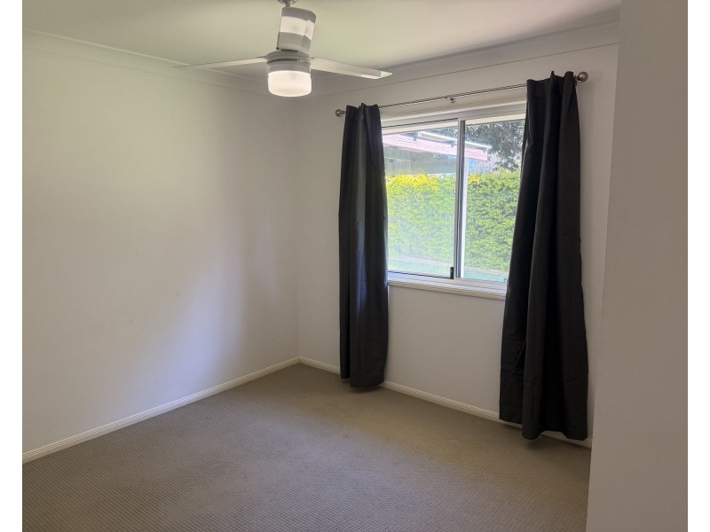 42 Boronia Avenue, Daisy Hill QLD 4127
