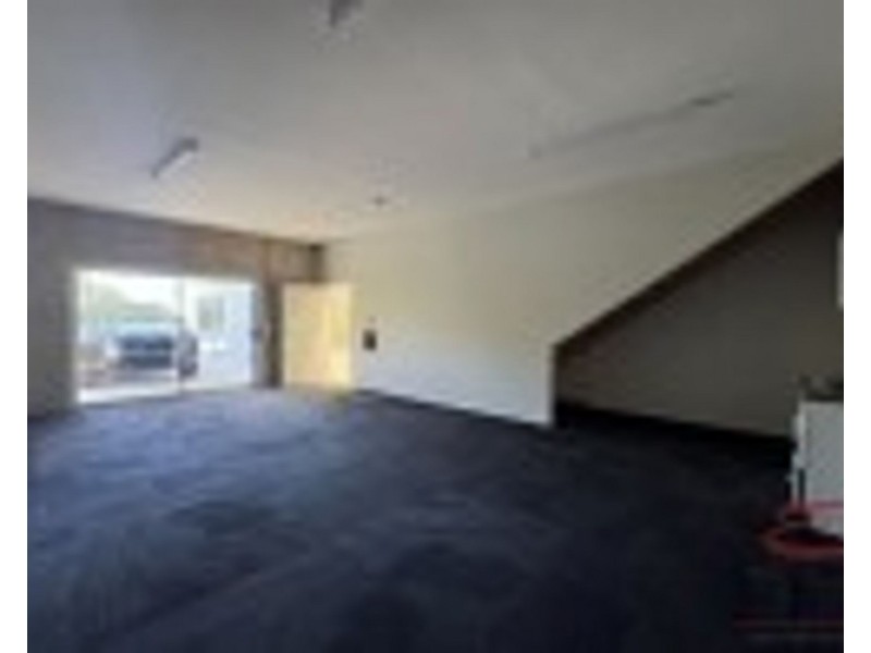 1/25 Industrial Avenue, Molendinar QLD 4214