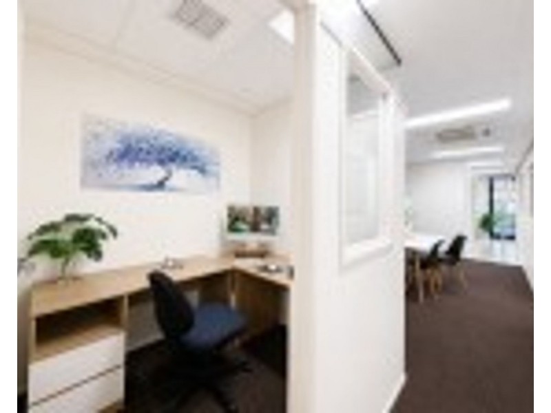 UNIT 7&8/6 Vanessa Boulevard, Springwood QLD 4127