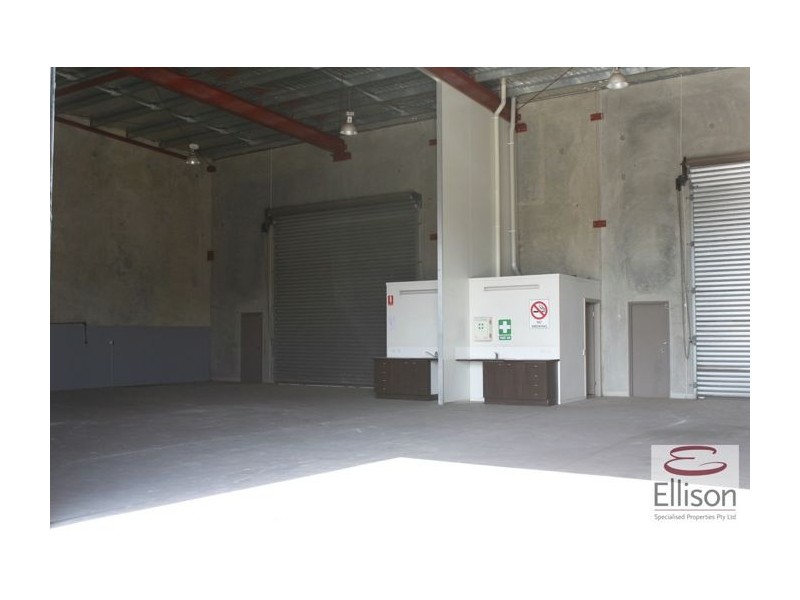 5&6/5 Commerce Circuit, Yatala QLD 4207