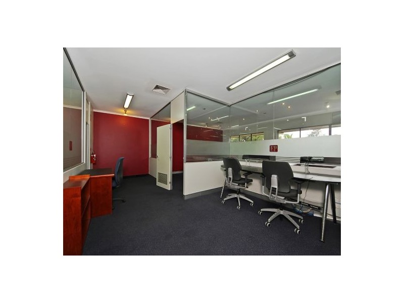 2/24 Vanessa Boulevard, Springwood QLD 4127