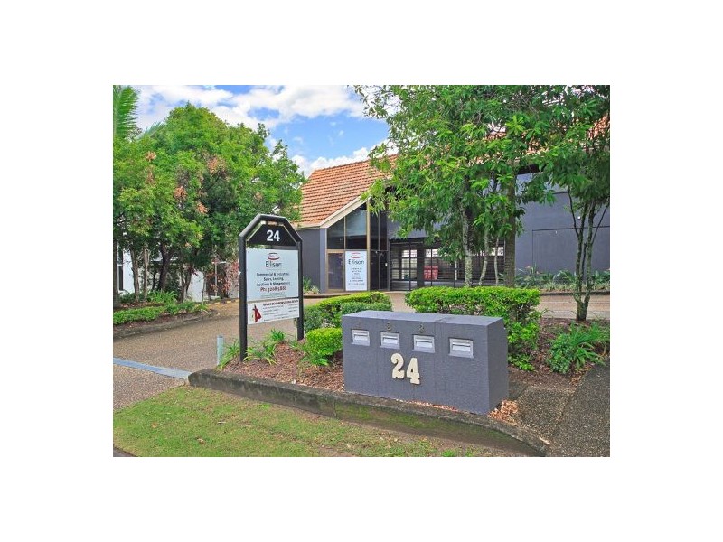 2/24 Vanessa Boulevard, Springwood QLD 4127