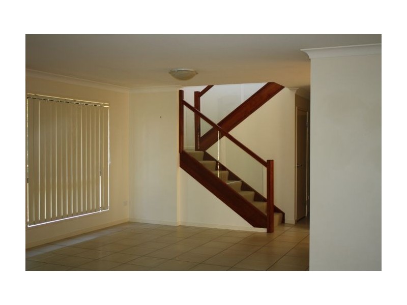 2/2 Auburn Court, Ormeau QLD 4208