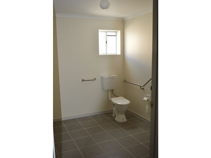 Unit 2/23-25 Centenary Place, Logan Village QLD 4207