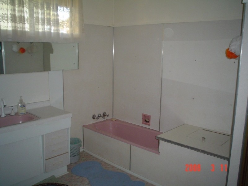 19 Farr Street, Kearneys Spring QLD 4350