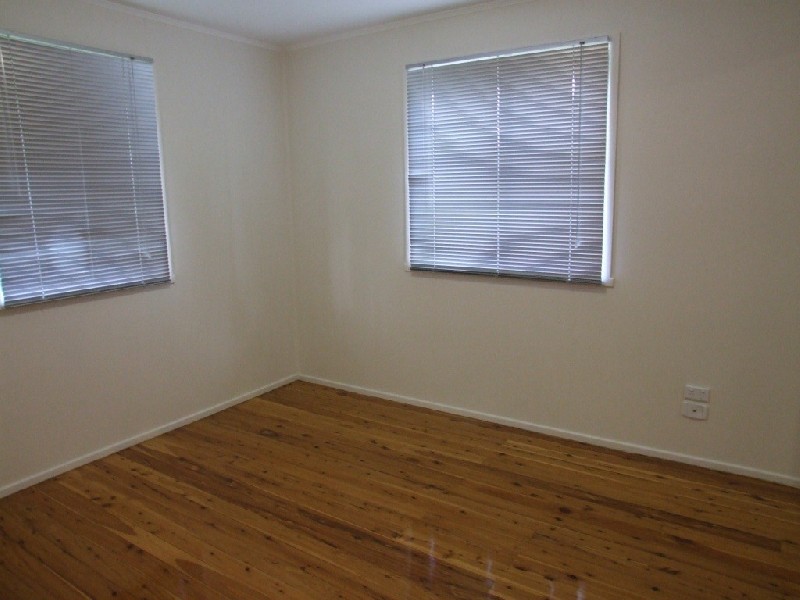 239 Mackenzie Street, Centenary Heights QLD 4350