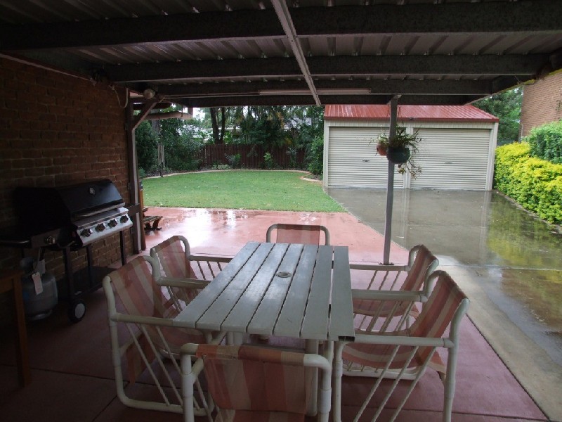8 Nawalla Court, Karana Downs QLD 4306
