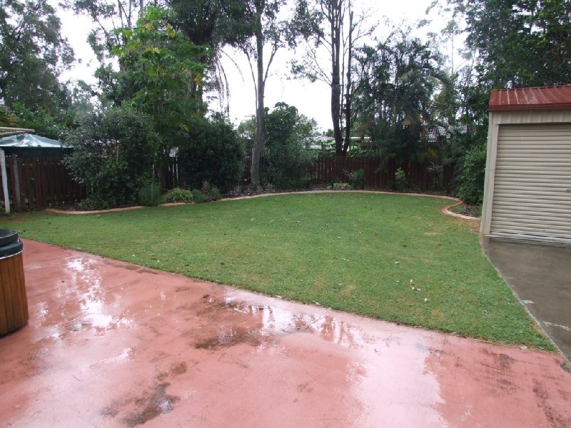 8 Nawalla Court, Karana Downs QLD 4306