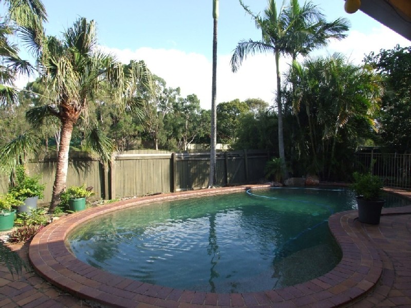 28 Stellaris Way, Rochedale South QLD 4123