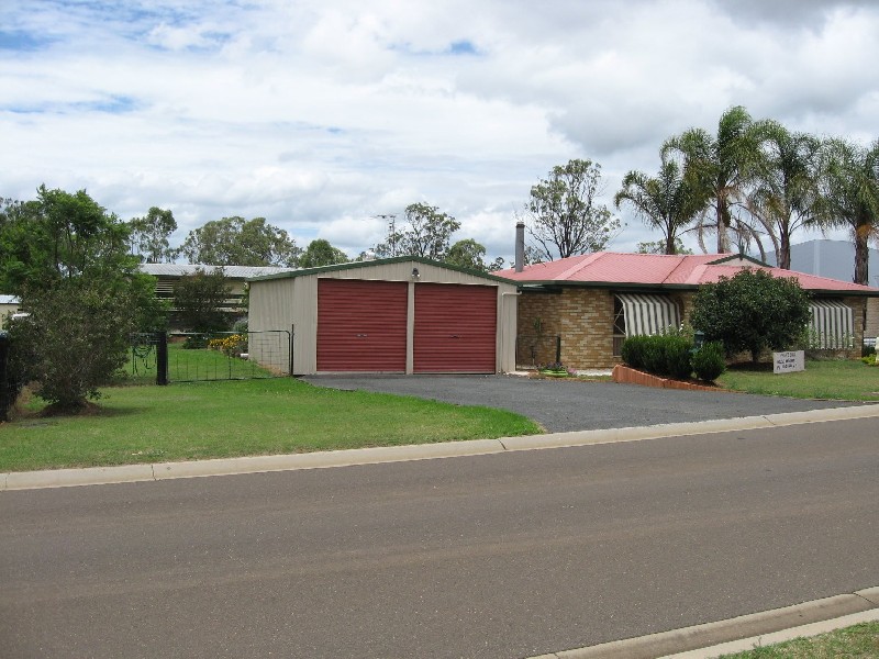 7 Highland Park Road, Meringandan QLD 4352
