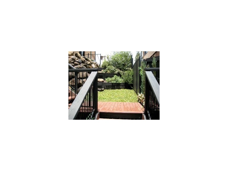 15 Tara Vista Boulevard, Highland Park QLD 4211