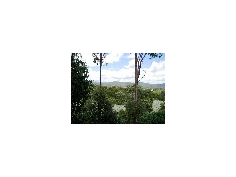 15 Tara Vista Boulevard, Highland Park QLD 4211
