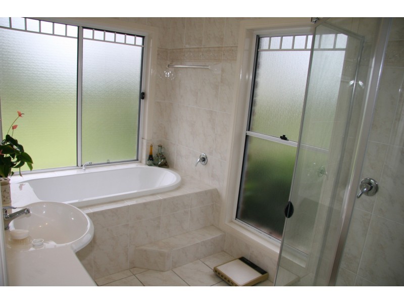 28 Katherine Court, Karalee QLD 4306