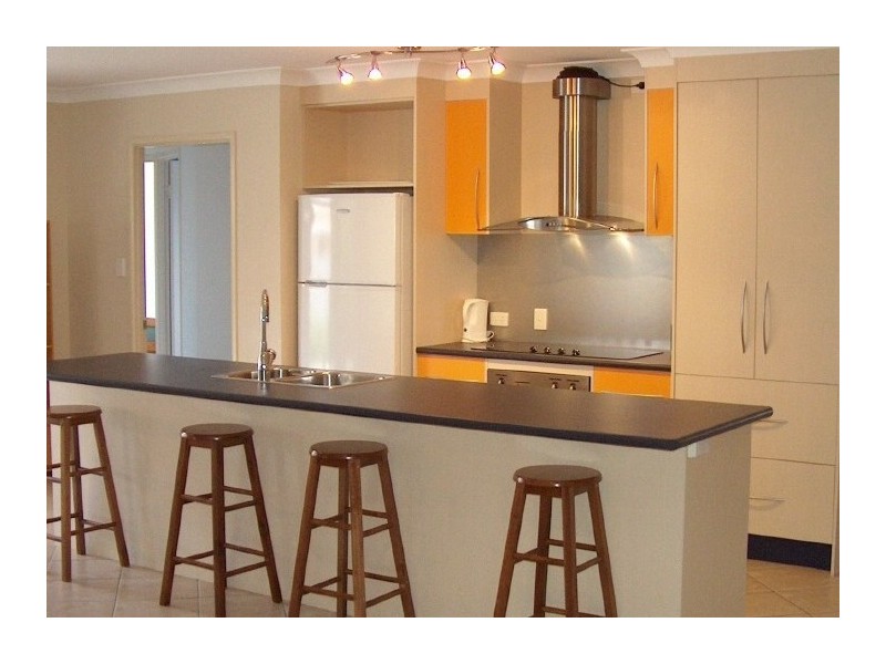 19 Queensbury Grove, Urraween QLD 4655