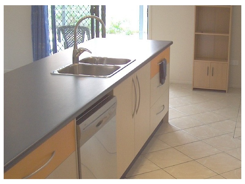 19 Queensbury Grove, Urraween QLD 4655