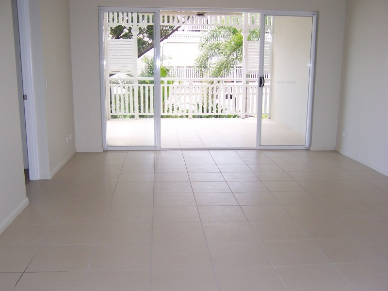 32/42 Warburton Street, North Ward QLD 4810