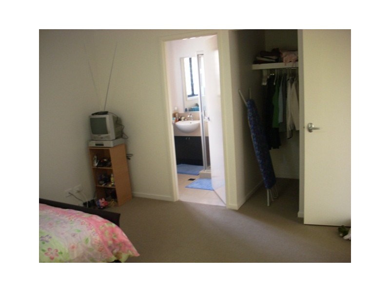 38 Shearwater Terrace, Springfield Lakes QLD 4300