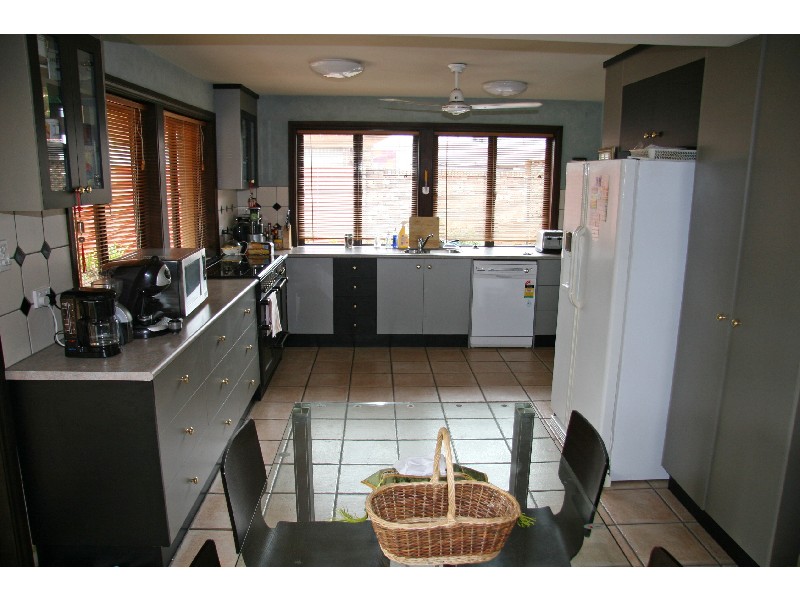 3 Dirk Hartog Place, Hollywell QLD 4216