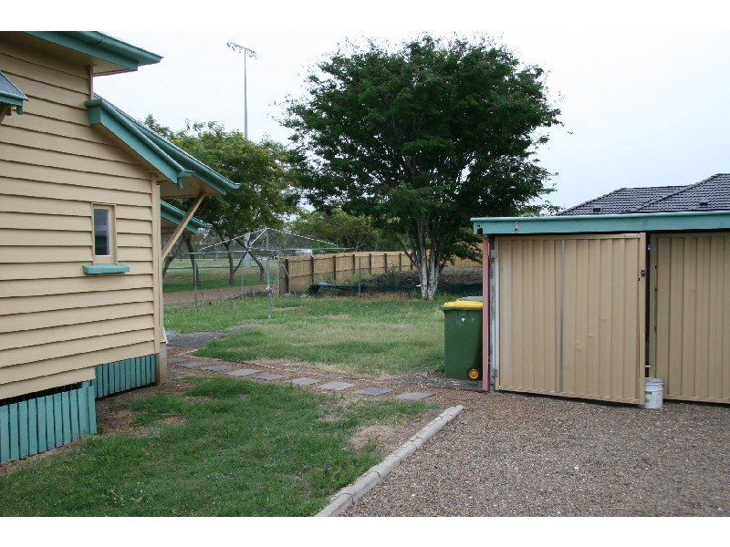 121 Chubb Street, One Mile QLD 4305