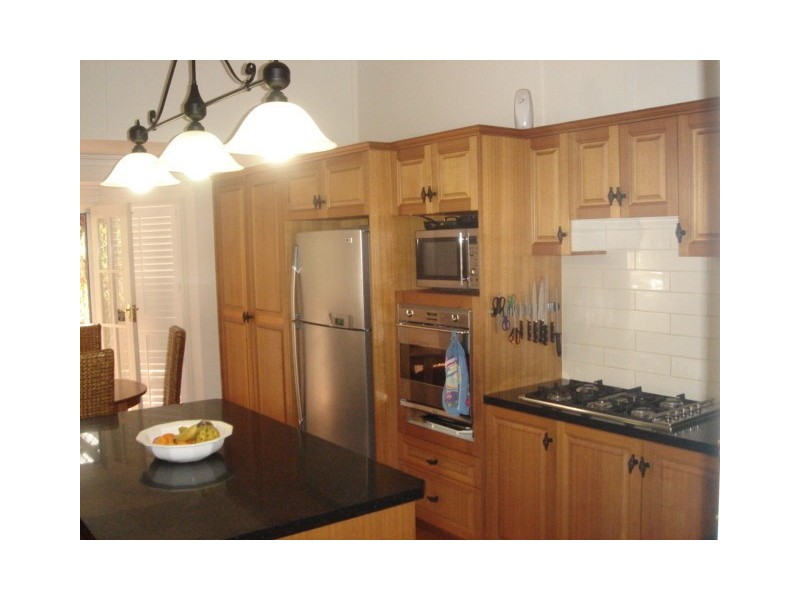 7 Clyde Street, Mount Lofty QLD 4350