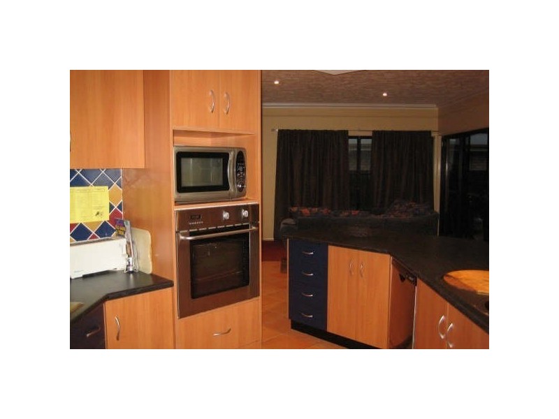 14 Brunckhorst Drive, Kearneys Spring QLD 4350