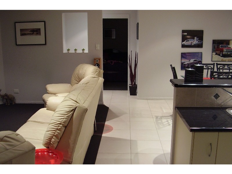 18 Elizabeth Street, Westbrook QLD 4350